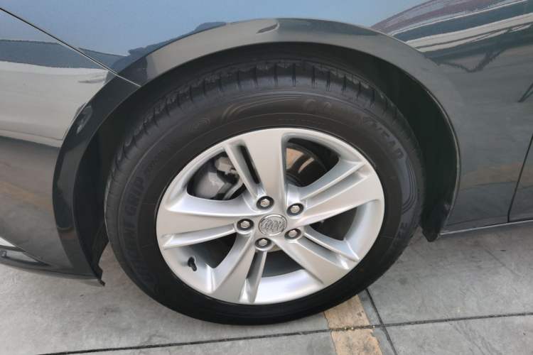 Used Buick Regal 2019 20T Elite Version China VI Standard
