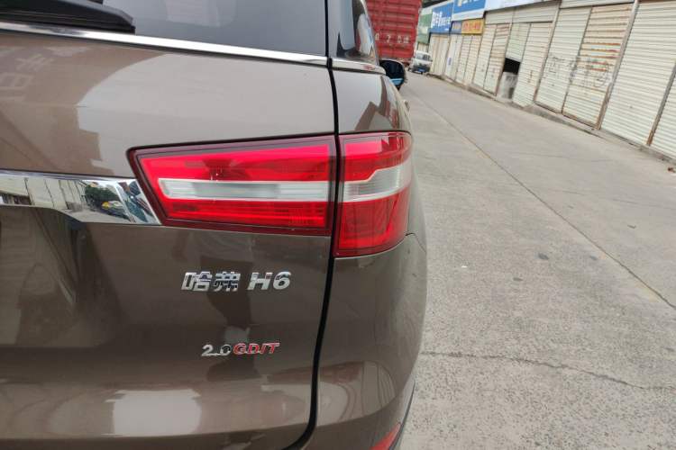 Used Haval H6 Coupe 2017 Red-Label 2.0T Automatic Two-Wheel Drive Elite Model
