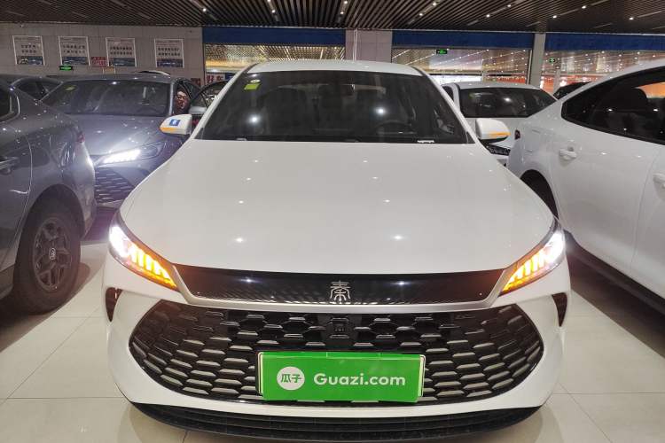 Used BYD Qin PLUS 2025 DM-i Smart Drive 55KM Leading Model
