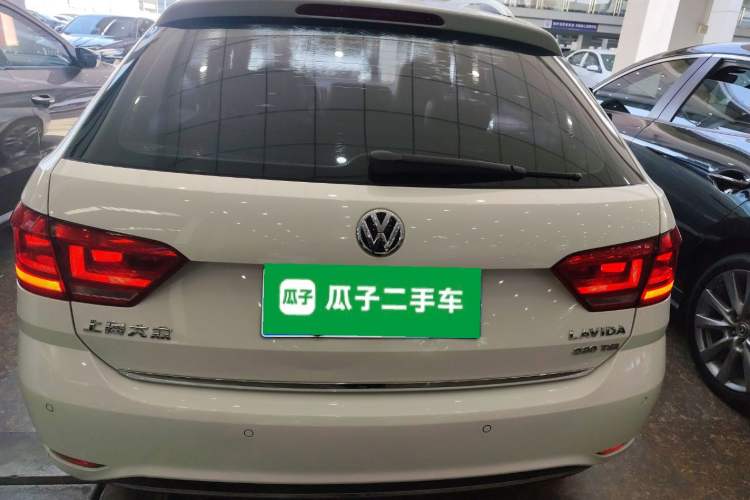 Used Volkswagen Gran Lavida 2015 230TSI DSG Comfort Edition
