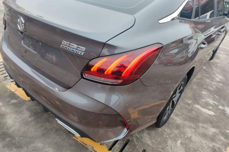 Used MG 5 2023 180 DVVT CVT Luxury Edition
