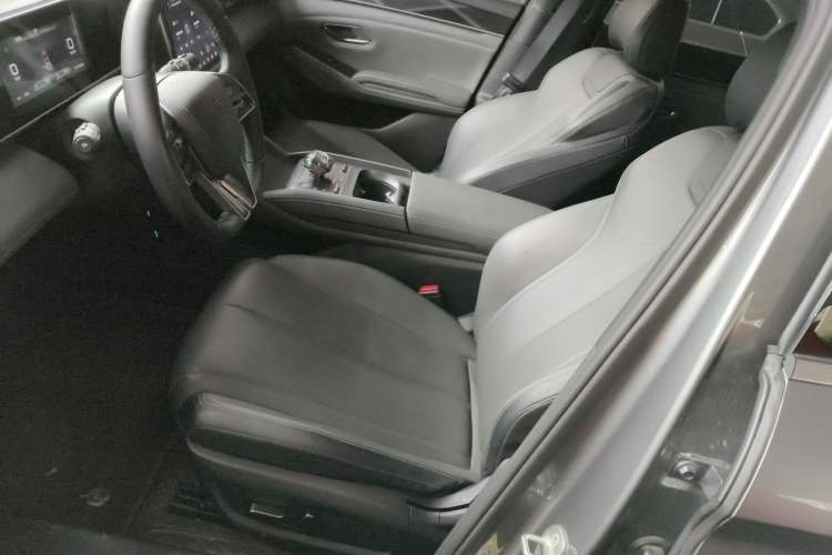 Used BYD Qin L 2024 DM-i 120KM Leading Model
