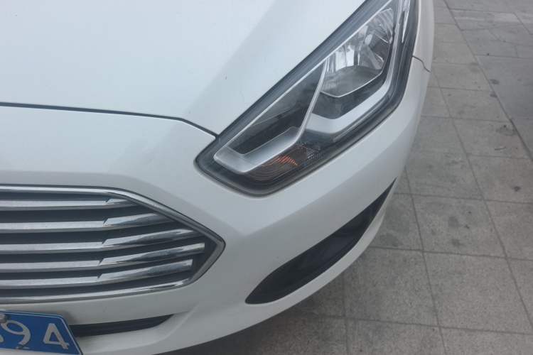 Used Ford Escort 2017 Happiness Edition 1.5L Automatic Fashion Version
