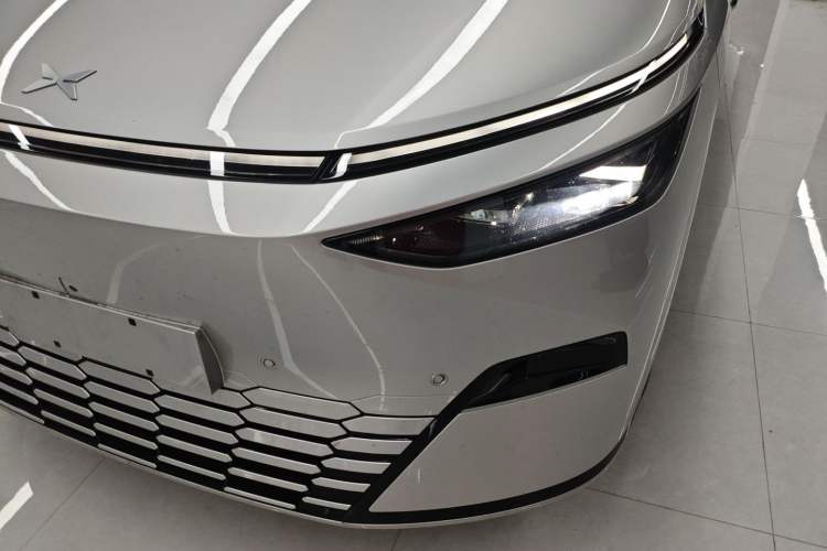 Used XPeng X9 2024 610 Long-Range Pro
