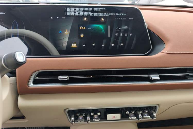 Used ORA Good Cat 2023 401 km Standard Range Premium Version Lithium Iron Phosphate