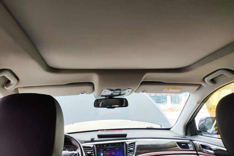 Used GAC Trumpchi GS8 2017 320T Two-Wheel Drive Luxury Smart Connectivity Version (7 Seats)
