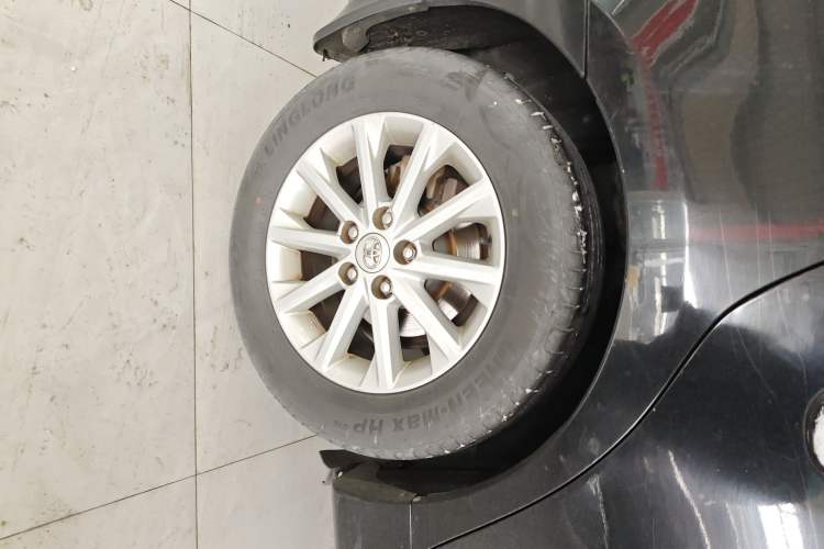 Used Toyota Camry 2016 2.0G 10th Anniversary Leading Edition
