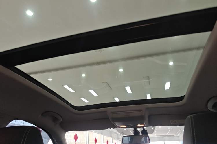 Used Skoda Kodiaq 2023 TSI330 7-Seater Two-Wheel-Drive Luxury Edition