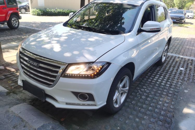 Used Haval H2 2018 1.5T Dual-Clutch Two-Wheel Drive Fashion Model China VI Standard

