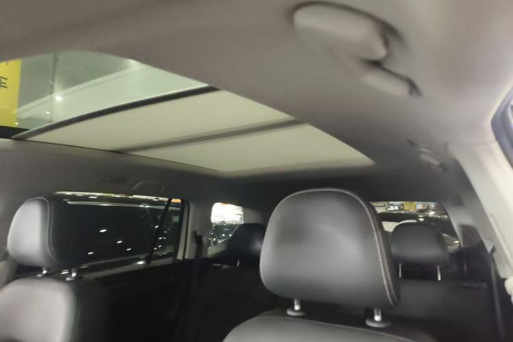 Used Volkswagen Teramont 2019 330TSI Two-Wheel-Drive Luxury Edition China V Standard
