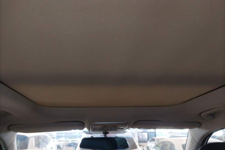 Used Geely Auto Emgrand X7 Sport 2018 1.8TD Automatic Two-Wheel Drive Smart Connect 4G Internet Edition
