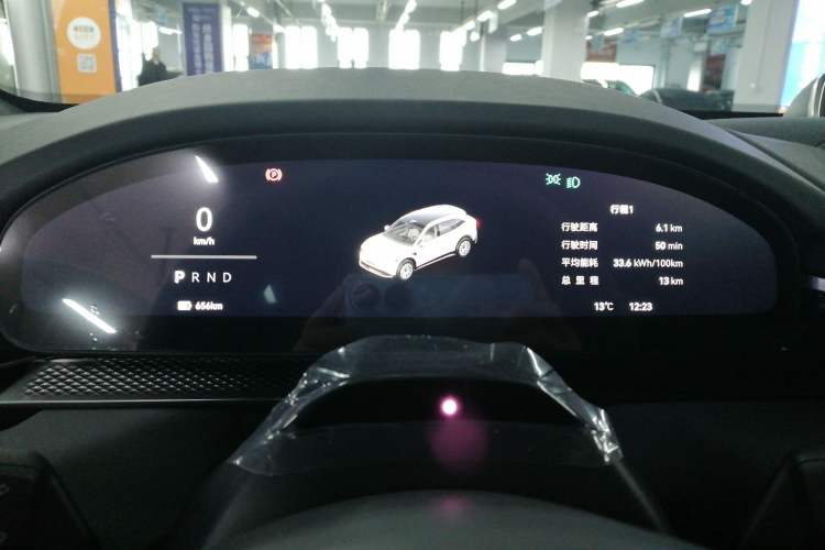 Used Zeekr 7X 2025 100 kWh Long-Range Rear-Wheel Drive with Intelligent Driving Features