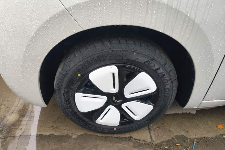 Used Wuling Hongguang MINIEV 2025 Four-Door Version Advanced Edition
