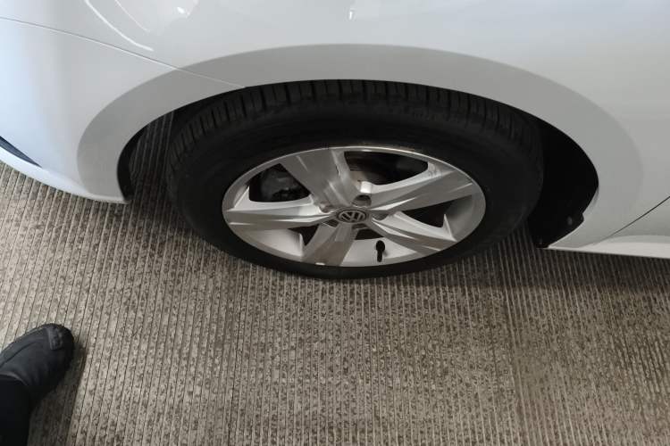 Used Volkswagen Lavida 2017 1.6L Automatic Fashion Edition