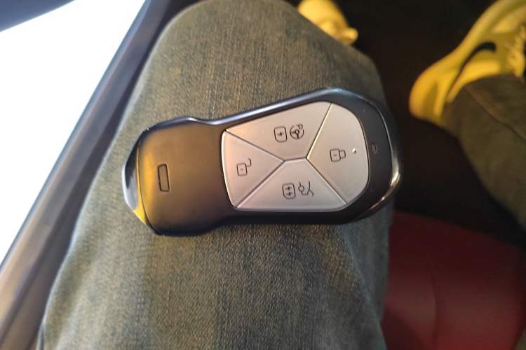 Used XPeng P7 2022 670E+
