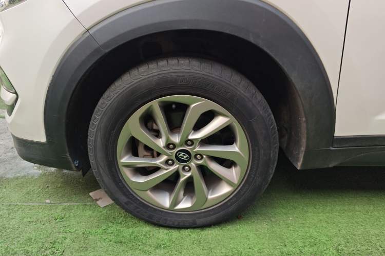 Used Hyundai Tucson 2015 1.6T Dual-Clutch Two-Wheel-Drive Smart Model
