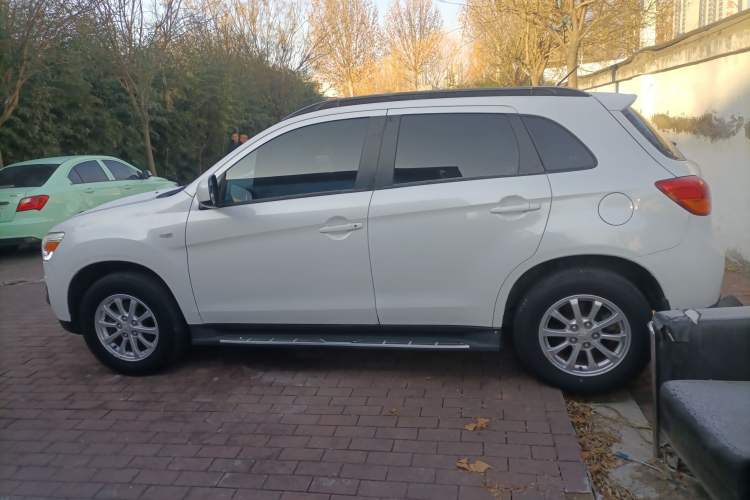 Used Mitsubishi ASX 2013 2.0L CVT Two-Wheel Drive Elite Edition
