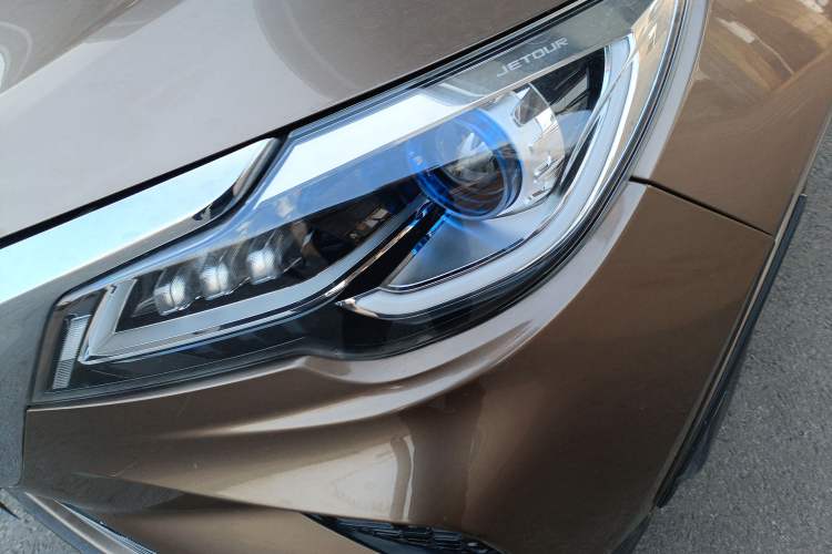 Used JETOUR X70 2020 1.5T DCT Comfort Edition 7-Seater
