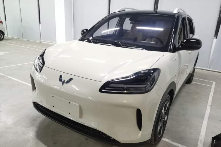 Used Wuling Bingo PLUS 2024 330 km Range Five-Seater Version
