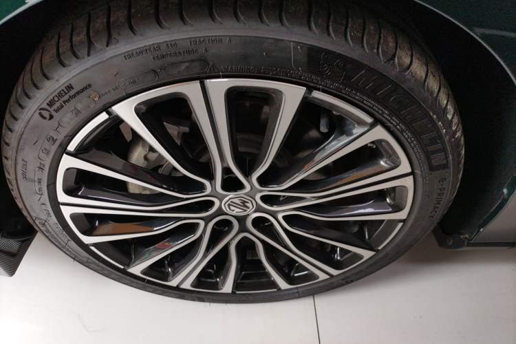 Used MG 7 2023 1.5T DCT Elegant & Graceful Edition