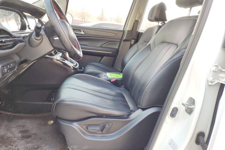 Used GAC Trumpchi M6 2021 270T DCT Luxury Edition (7-seater)
