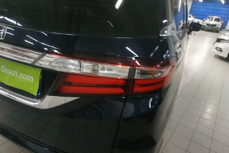 Used Honda Odyssey 2015 Revised Version 2.4L Comfort Edition
