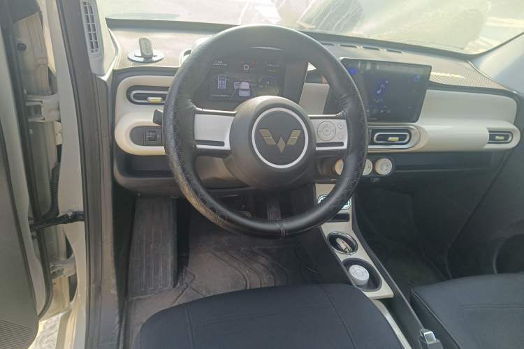 Used Wuling Hongguang MINIEV 2024 3rd Generation 215km Youth Edition