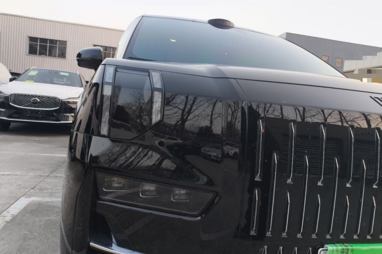 Used Zeekr 009 2024 Six-Seat Executive Version 4WD 108 kWh