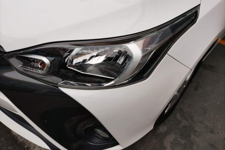 Used Toyota YARiS L 2017 1.5G CVT JingSu Model with Upgraded Sunroof
