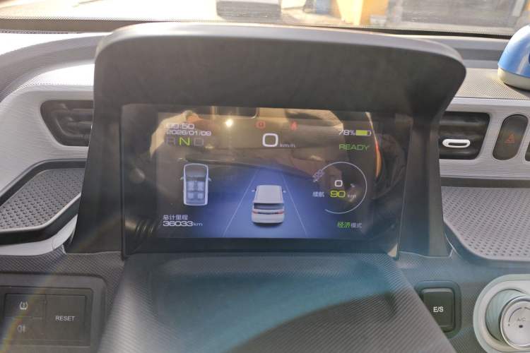 Used Wuling Hongguang MINIEV 2021 Macaron Fashion Model Lithium Iron Phosphate
