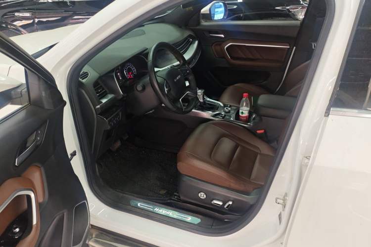 Used Haval H6 2018 Red-Label 2.0T Automatic Luxury Model
