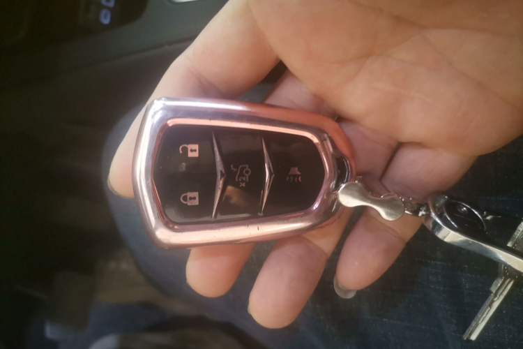 Used Cadillac XT4 2018 28T Two-Wheel Drive Leading Sport Model
