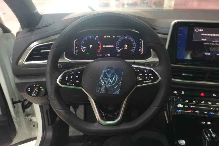 Used Volkswagen T-ROC 
