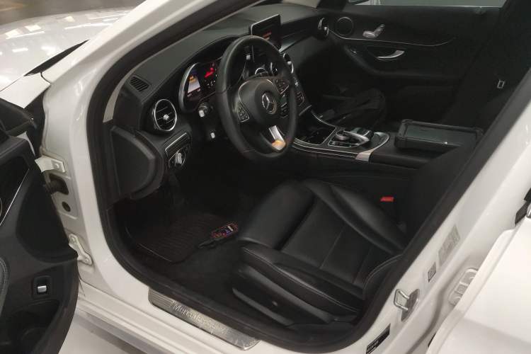 Used Mercedes-Benz C-Class 2016 C 180 L Sport Edition
