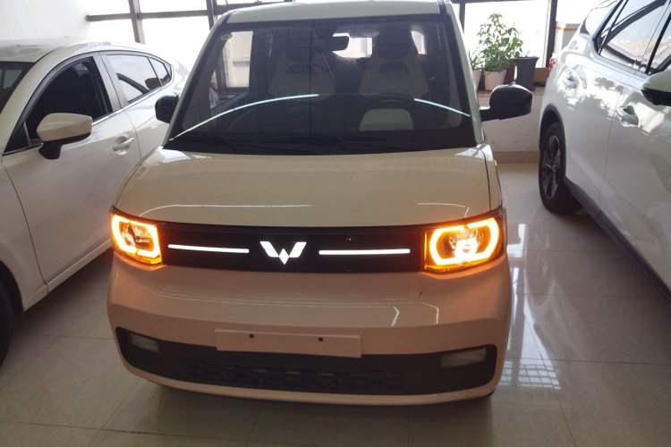 Used Wuling Hongguang MINIEV 2022 Macaron Premium Model – Lithium Iron Phosphate
