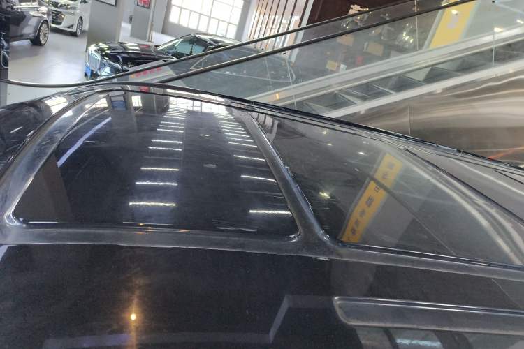 Used Mercedes-Benz Vito 2018 2.0T Elite Version 7 Seats China V Emission Standard
