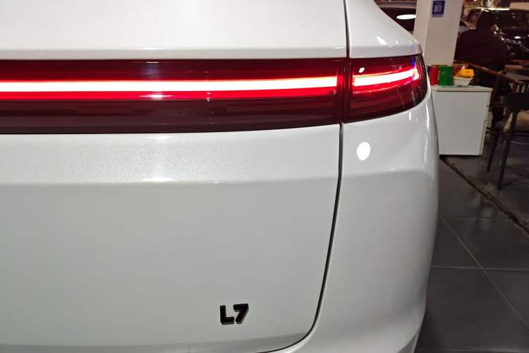 Used Li Auto L7 2023 Air model