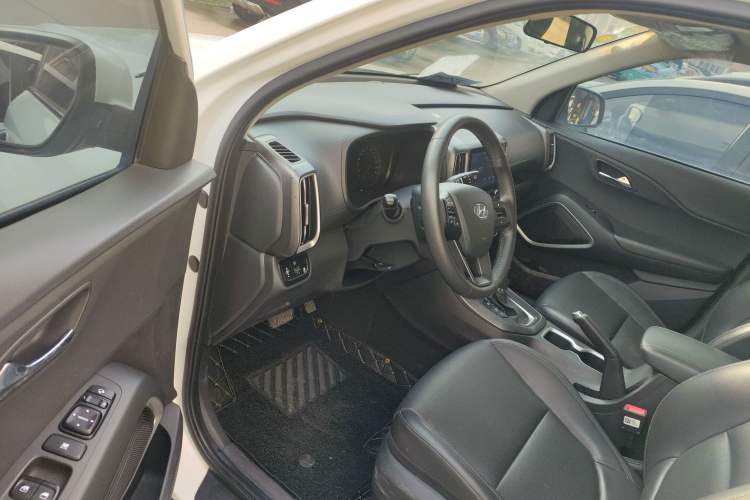 Used Hyundai ix35 2019 2.0L Automatic 2WD Zhiyong·Changxiang Edition China VI Standard
