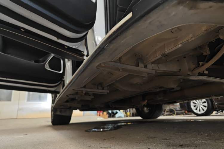 Used Mitsubishi Outlander 2019 2.0L Two-Wheel Drive Comfort Edition 5 Seats China V Standard