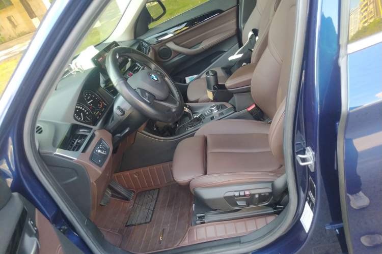 Used BMW X1 2020 sDrive25Li Leading Model
