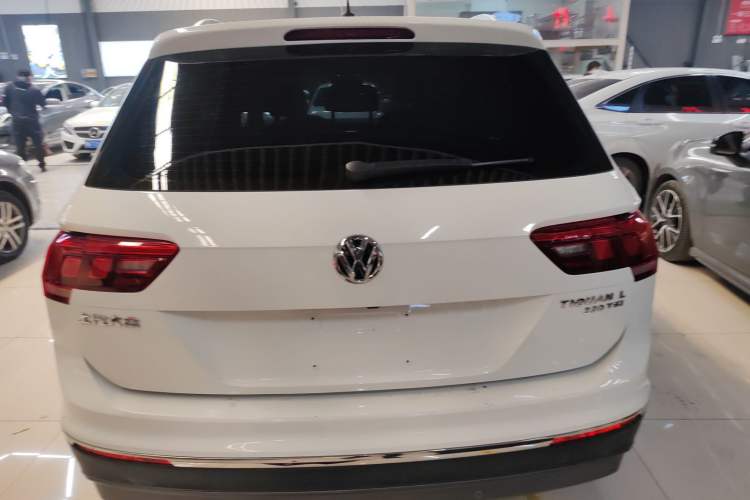 Used Volkswagen Tiguan L 2020 330TSI Automatic Two-Wheel Drive Smart Luxury Edition China VI Standard
