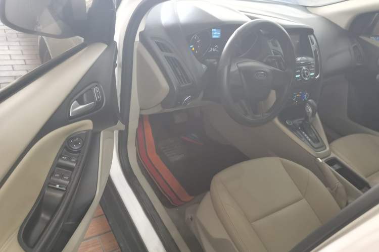 Used Ford Focus 2017 Sedan 1.6L Automatic Comfort Plus SmartDrive Edition