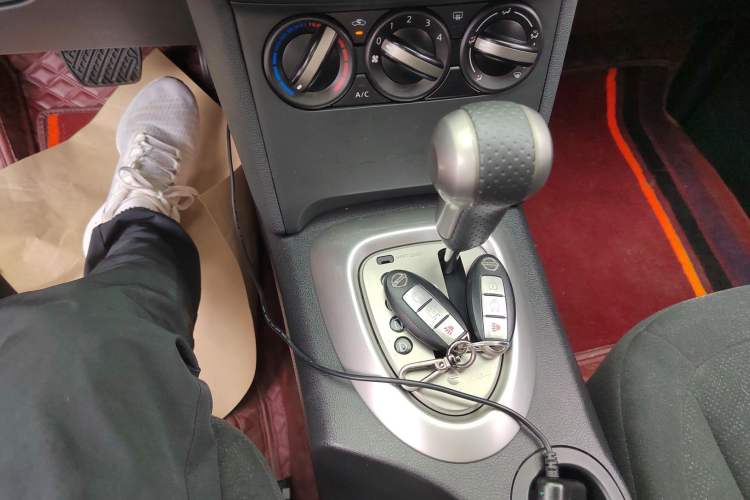 Used Nissan Qashqai 2015 2.0 XL Coolfire CVT 2WD
