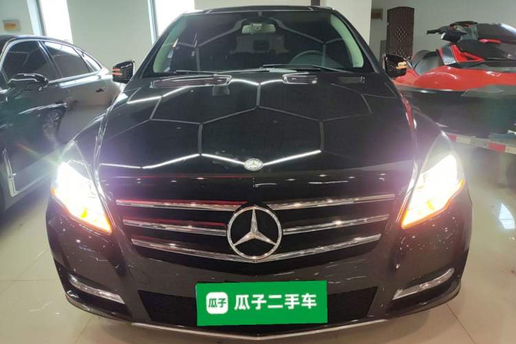 Used Mercedes-Benz R-Class 2017 R 320 4MATIC Business Edition Prestige Model
