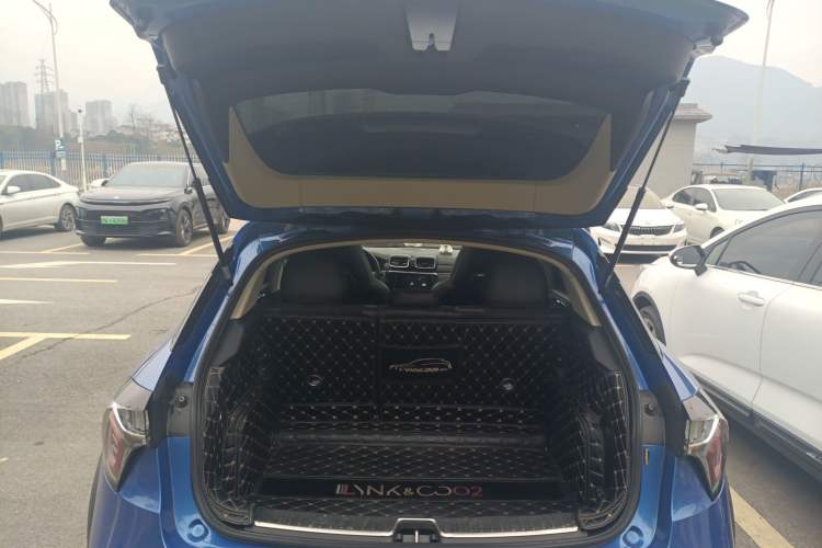 Used Lynk & Co 02 2018 1.5T DCT Two-Wheel Drive Pro Version China V Emission Standard
