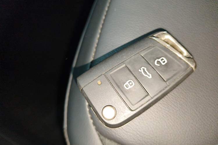 Used Volkswagen Tiguan L 2021 330TSI Automatic Two-Wheel Drive R-Line Enhanced Edition
