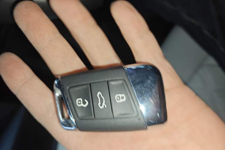 Used Volkswagen Magotan 2023 2 Million Units Commemorative Edition 330TSI DSG Luxury Version
