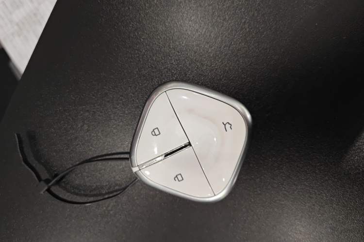 Used Wuling Bingo PLUS 2024 510 km Flagship Edition Four-Seater Version
