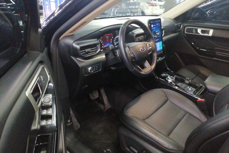 Used Ford Explorer 2020 EcoBoost 285 4x4 Trend Edition 7-Seater
