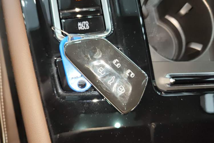 Used Volkswagen Viloran 2024 380TSI Premium Edition
